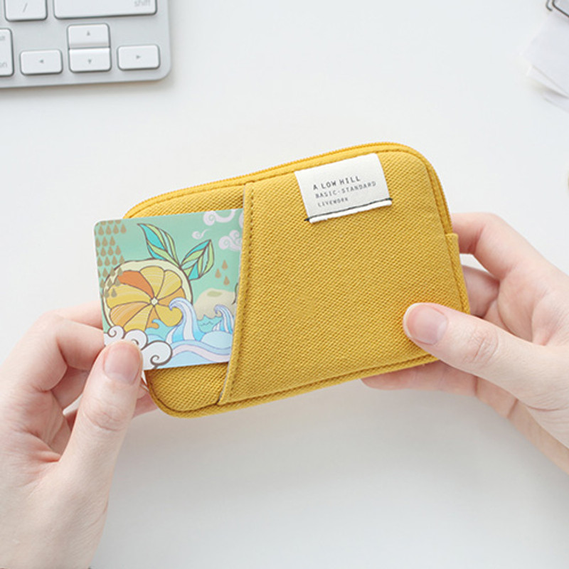 Mustard - A low hill basic standard pocket card case ver.2
