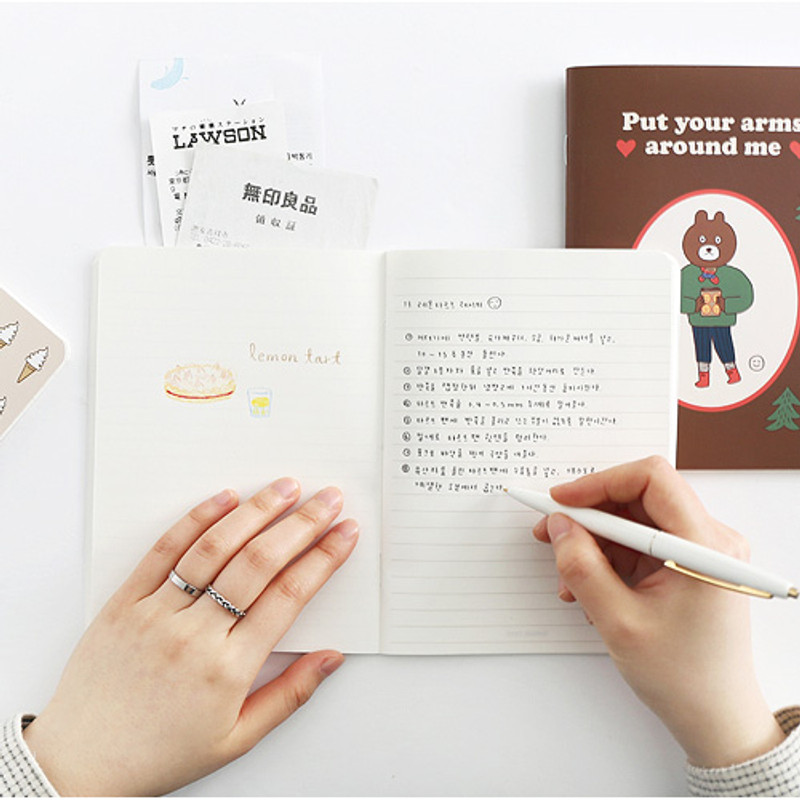 Romane illustration medium plain and lined notebook