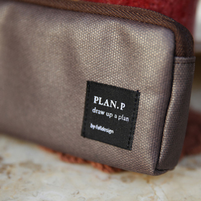 Byfulldesign Draw up a plan half zip around pencil pouch Byfulldesign Draw up a plan half zip around pencil pouch
