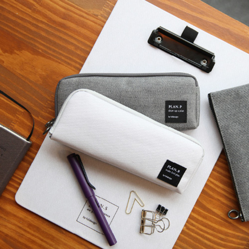 Byfulldesign Draw up a plan half zip around pencil pouch Byfulldesign Draw up a plan half zip around pencil pouch