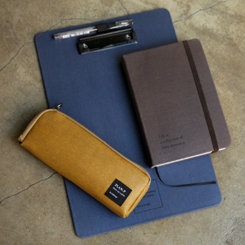 Byfulldesign Draw up a plan half zip around pencil pouch Byfulldesign Draw up a plan half zip around pencil pouch