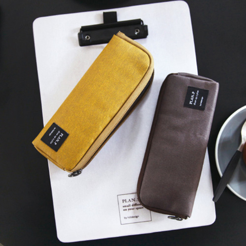 Byfulldesign Draw up a plan half zip around pencil pouch Byfulldesign Draw up a plan half zip around pencil pouch