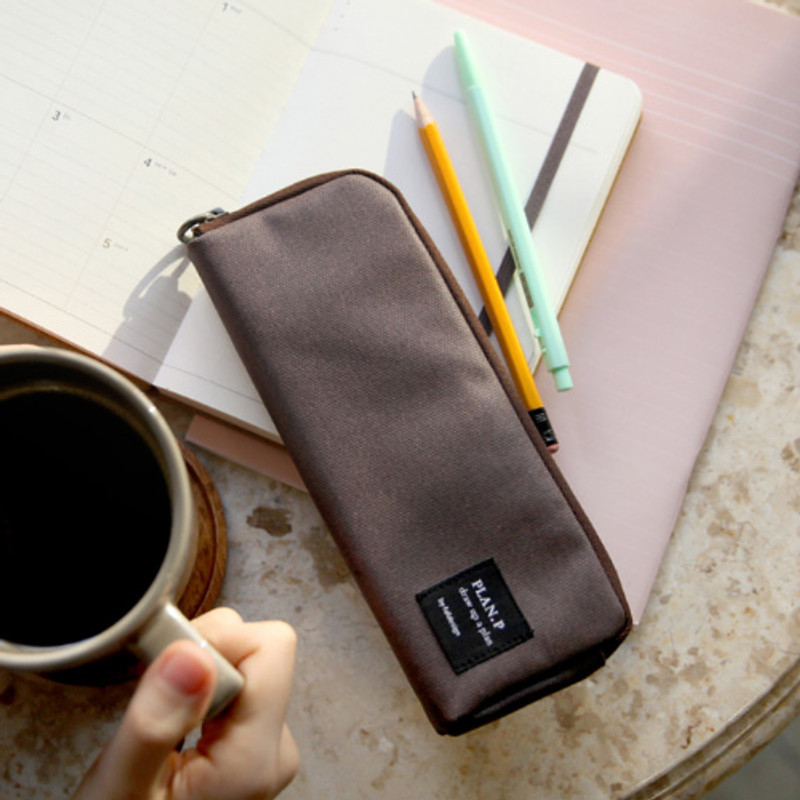 Byfulldesign Draw up a plan half zip around pencil pouch Byfulldesign Draw up a plan half zip around pencil pouch