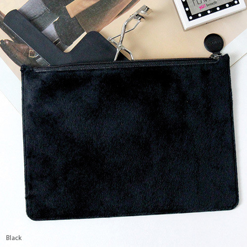 Black - Fenice Seamless fur zipper multi pouch