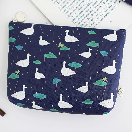 Navy duck - Willow illustration pattern pouch