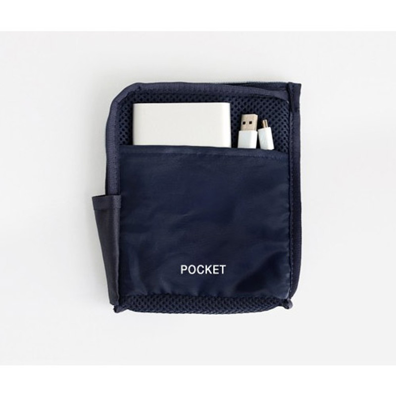 Inside pocket - Walking in the air medium cable pouch