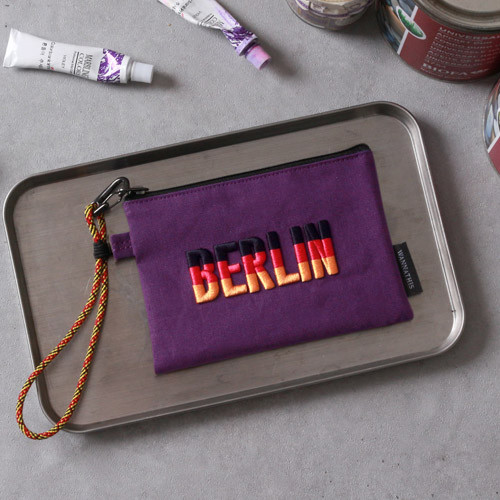 Berlin - National small pouch with detachable strap