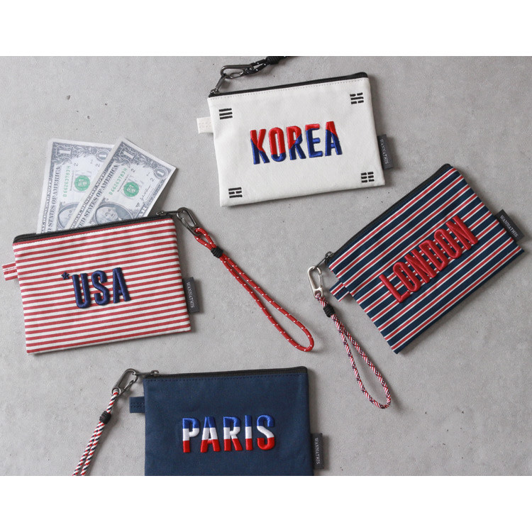 National small pouch with detachable strap