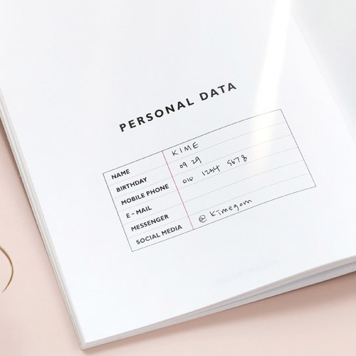 Personal data - Becoming 1 month undated planner scheduler 