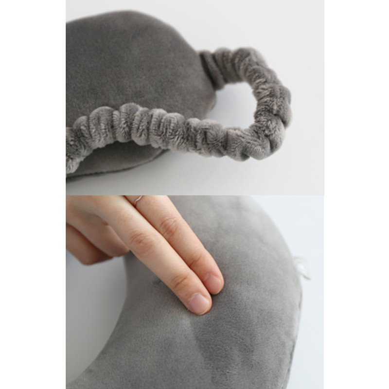 Detail of Brunch brother eye sleeping mask Detail of Brunch brother eye sleeping mask