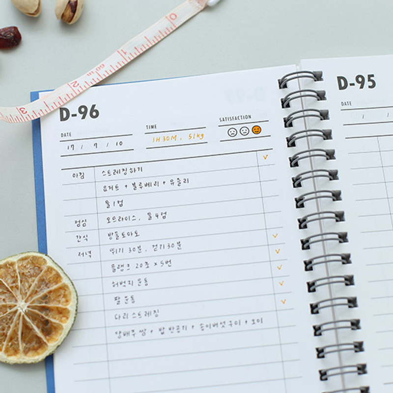 Daily & Record - Plan and record spiral 100 days undated daily planner Daily & Record - Plan and record spiral 100 days undated daily planner