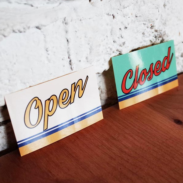 Usage Example of UNIVERSAL CONDITION Retro Mini Sign Decorative Sticker Set