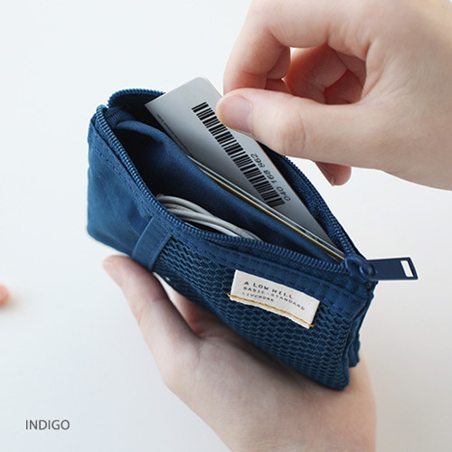 Indigo - A low hill basic mesh pocket small pouch