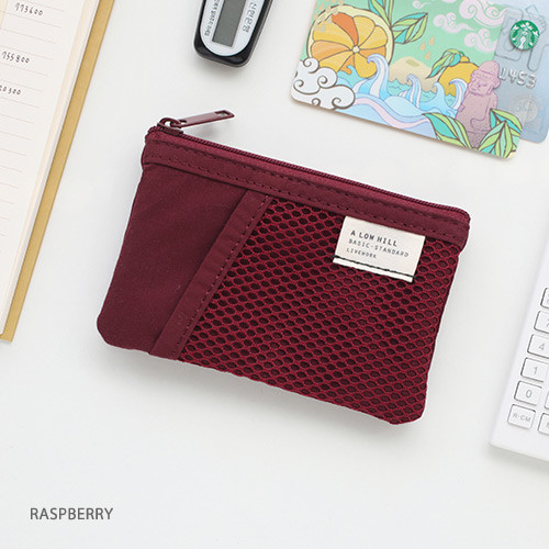 Raspberry - A low hill basic mesh pocket small pouch