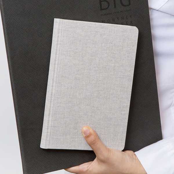 2018 Linen fabric cover dated weekly planner