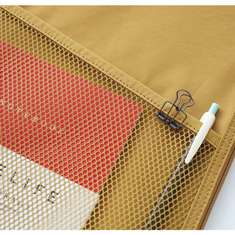 Detail of A low hill basic mesh pocket file pouch Detail of A low hill basic mesh pocket file pouch