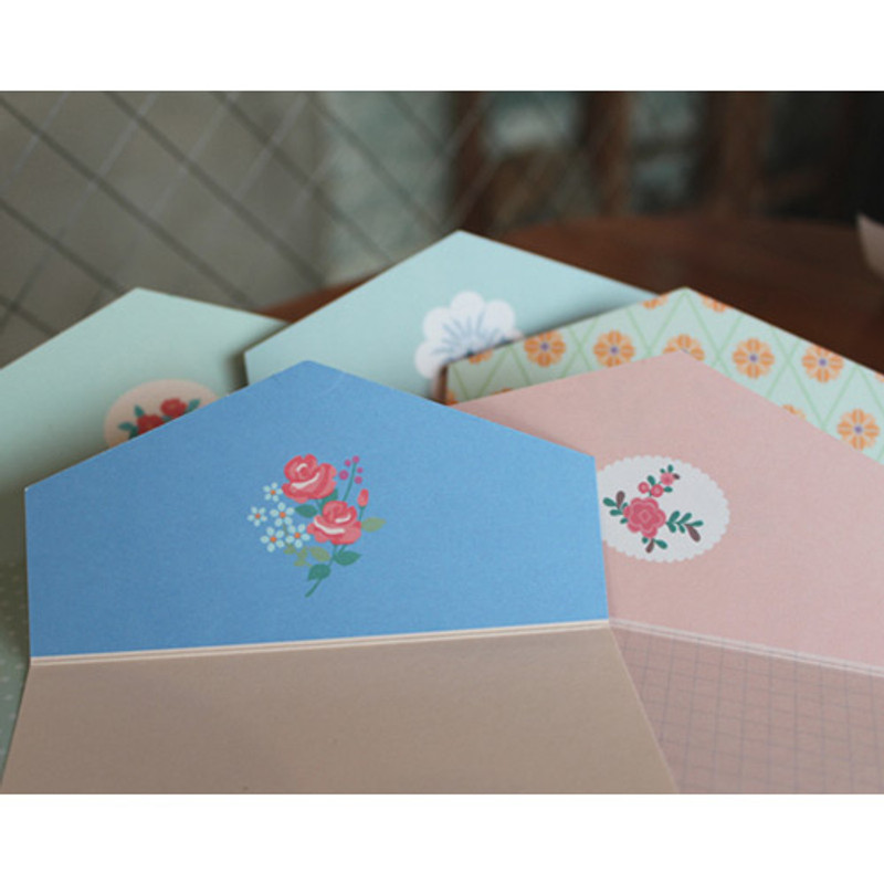 1972 pattern small folded card set