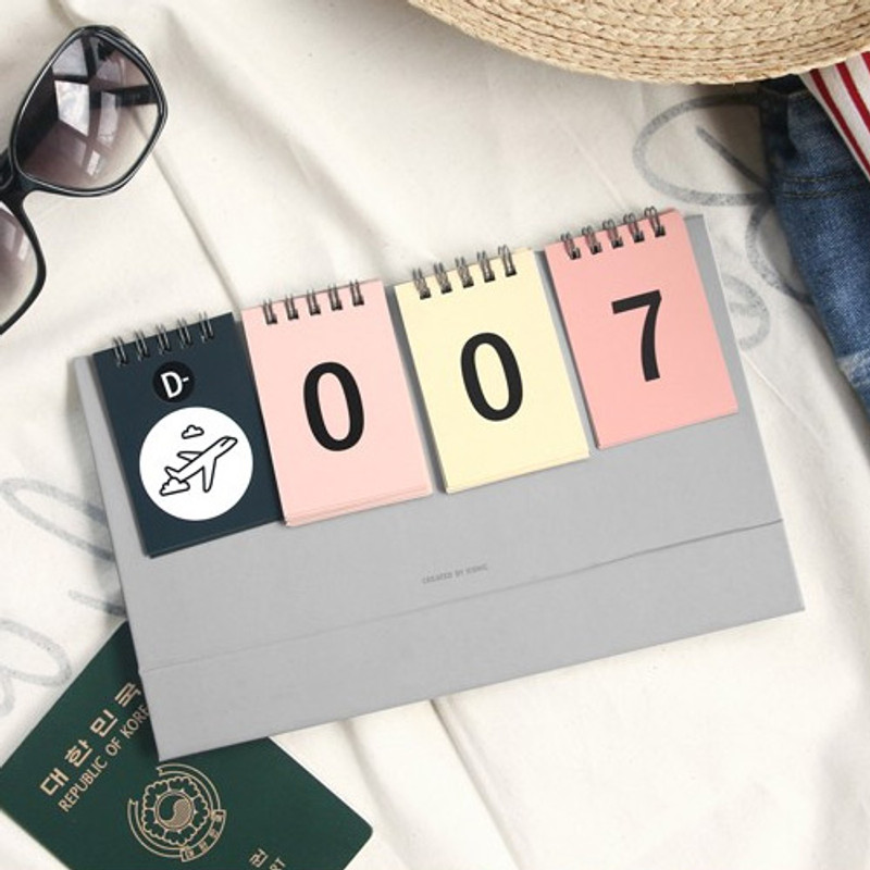 Simple flip perpetual standing desk calendar
