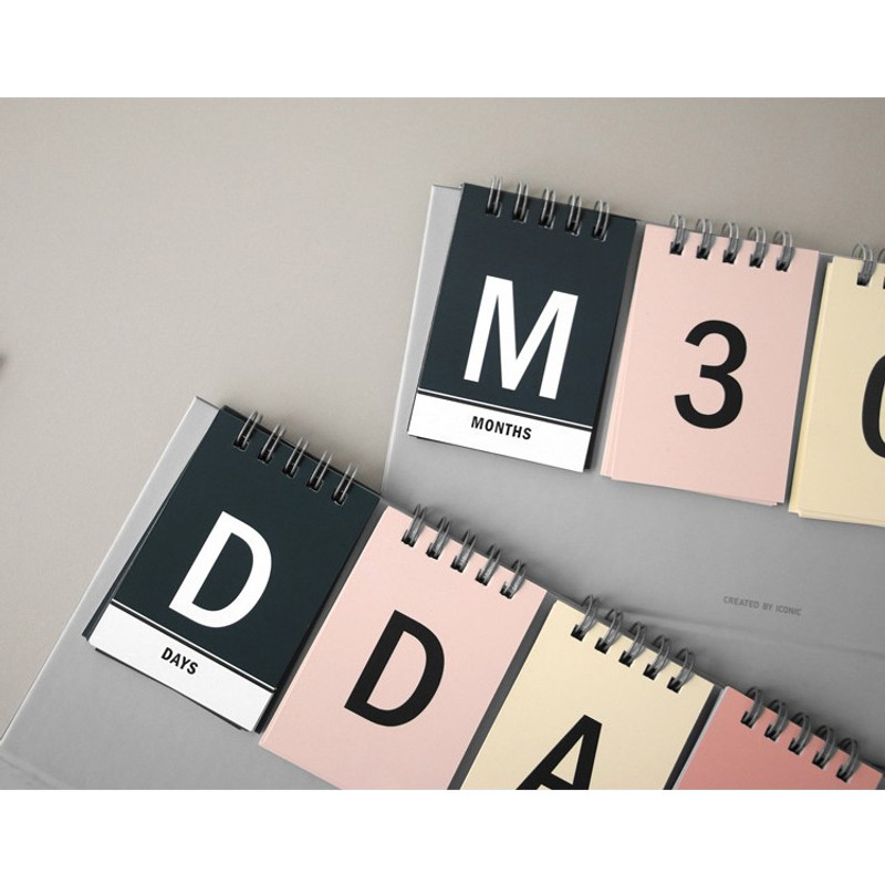 Simple flip perpetual standing desk calendar