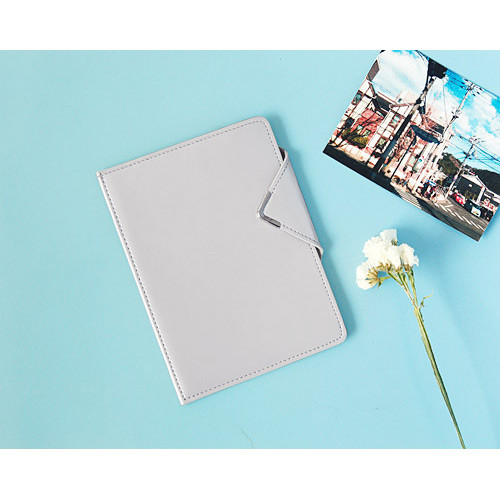 Silver - Simple passport holder with magnetic snap closure 