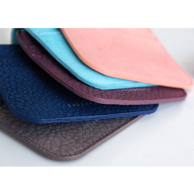 Detail of Simple flat pocket card case holder Detail of Simple flat pocket card case holder