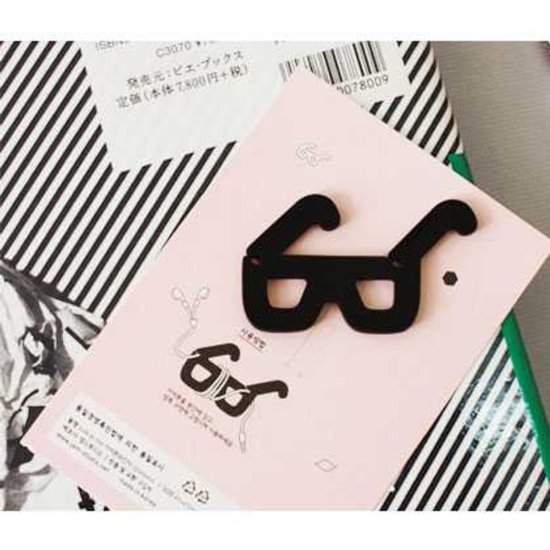 Look at me earphone cable winder - glasses