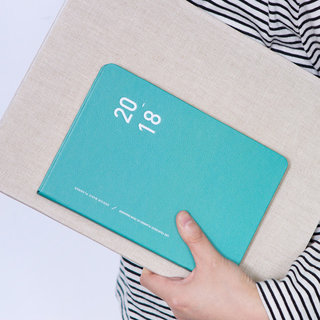 2018 Basic dated weekly planner scheduler