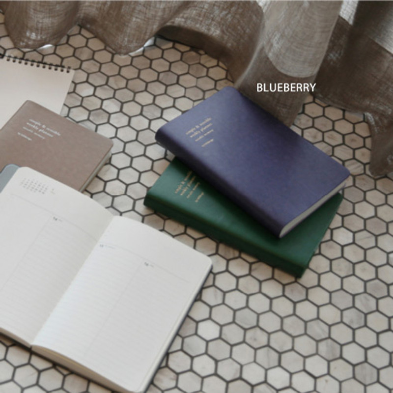 Blueberry - 2018 Notable memory medium dated weekly planner Blueberry - 2018 Notable memory medium dated weekly planner