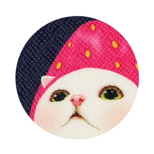 Detail of Choo Choo cat pattern slim zipper pouch