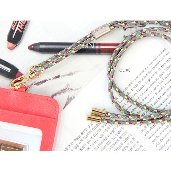 Olive - Day N zoo light bold neck strap