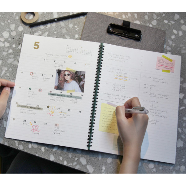 2018 Second spiral A4 dated monthly planner