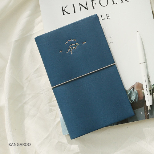 Kangaroo - Pictogram simple life medium undated weekly diary 