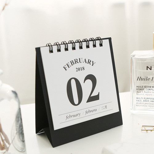 2018 Classic small spiral bound white desk calendar