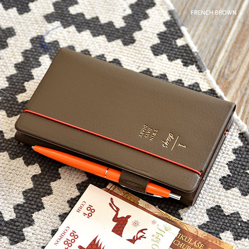 French brown - 2018 Twin days dated weekly planner notebook