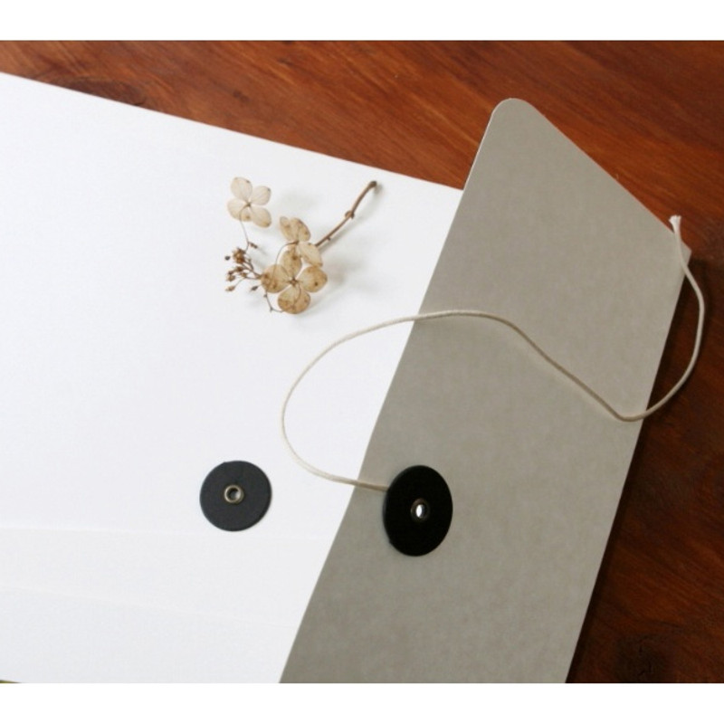 Square 8X10 Kraft paper photo frame with envelope Square 8X10 Kraft paper photo frame with envelope