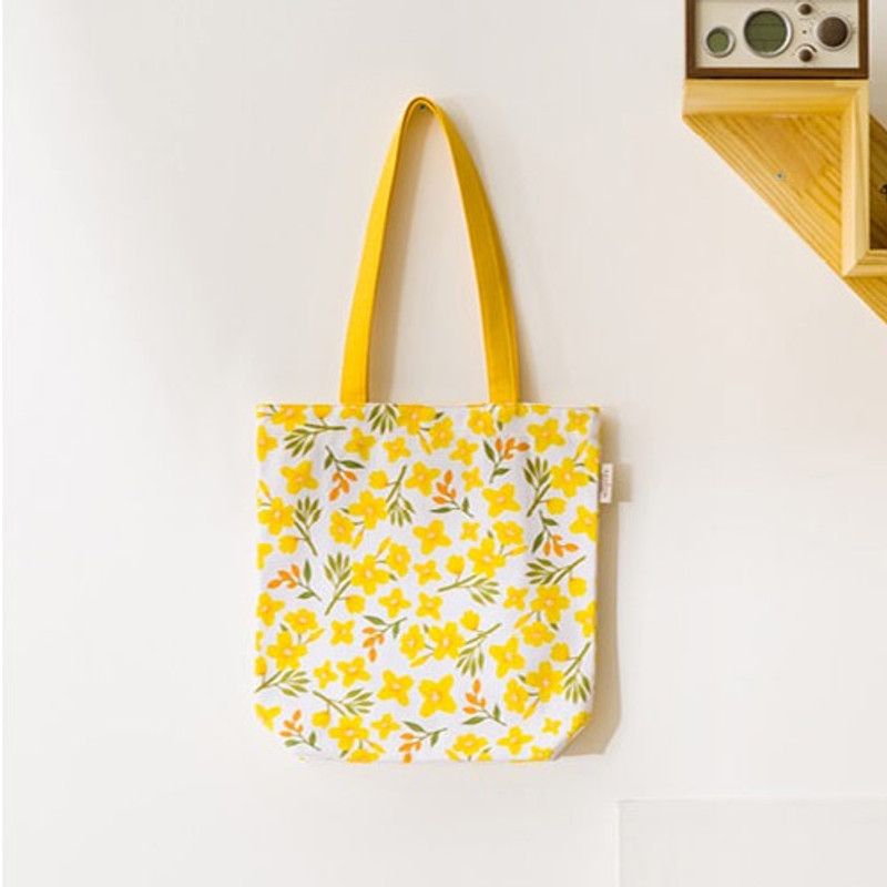 Freesia - Pattern canvas shoulder bag Freesia - Pattern canvas shoulder bag