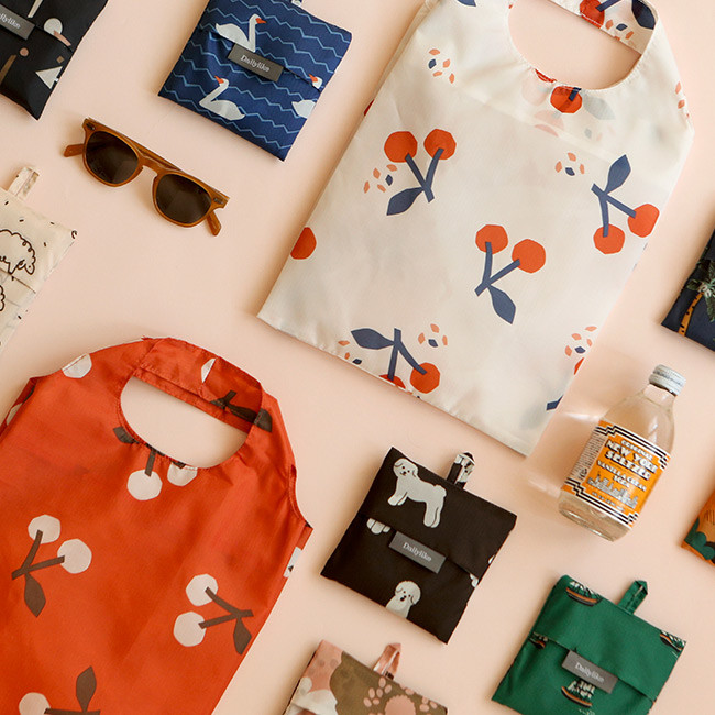 Dailylike Pocket small shopping travel foldable shoulder bag