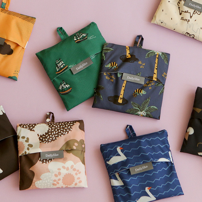 Dailylike Pocket small shopping travel foldable shoulder bag