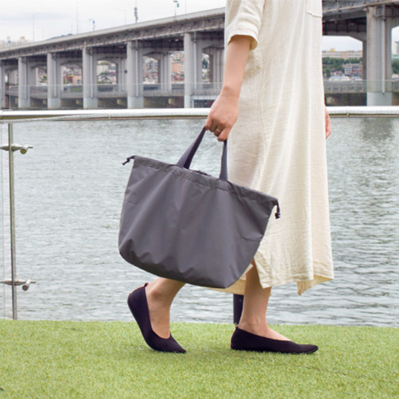 Byfulldesign Travelus travel pocket drawstring shoulder tote bag Byfulldesign Travelus travel pocket drawstring shoulder tote bag