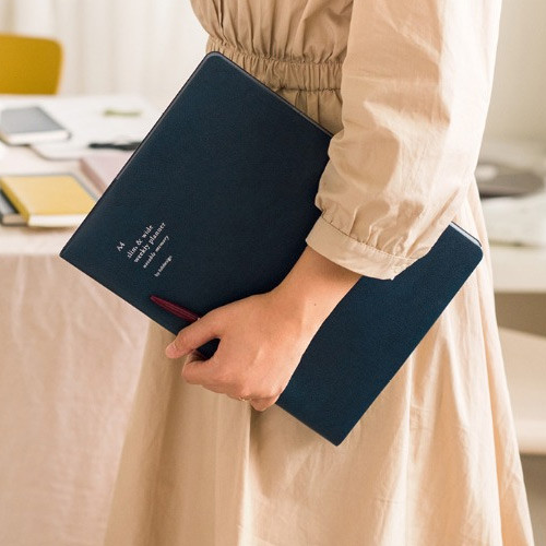 2019 Slim and wide A4 dated weekly planner