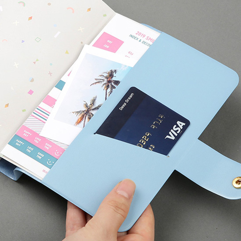 Additional storage room Additional storage room