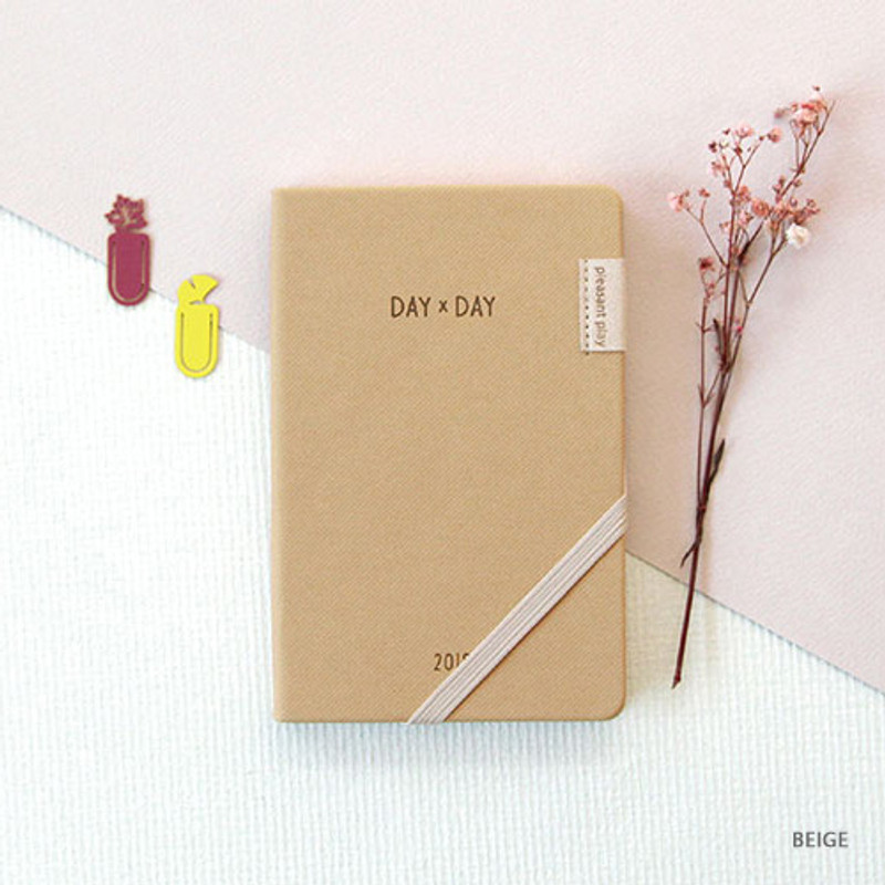 Beige - 2019 Day by Day small dated weekly diary Beige - 2019 Day by Day small dated weekly diary