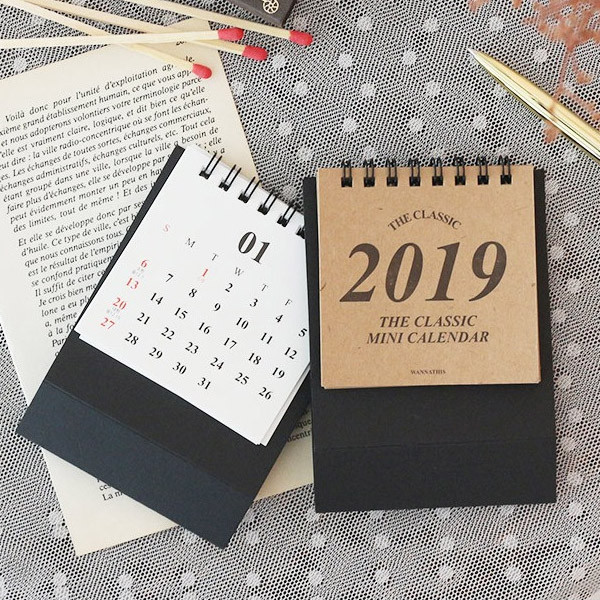 Wanna This 2019 Classic small spiral bound desk flip calendar