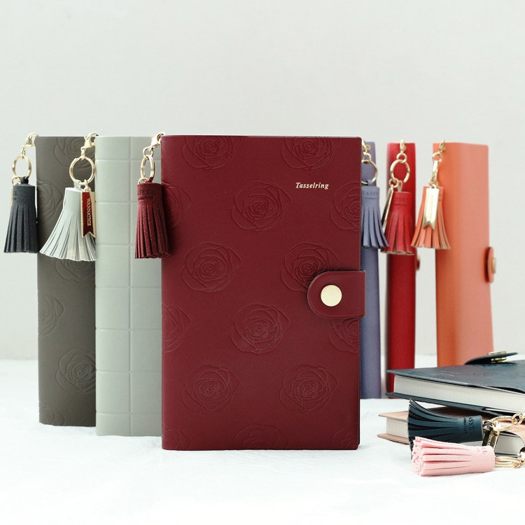 2019 Votre speciale medium dated weekly agenda with tassel