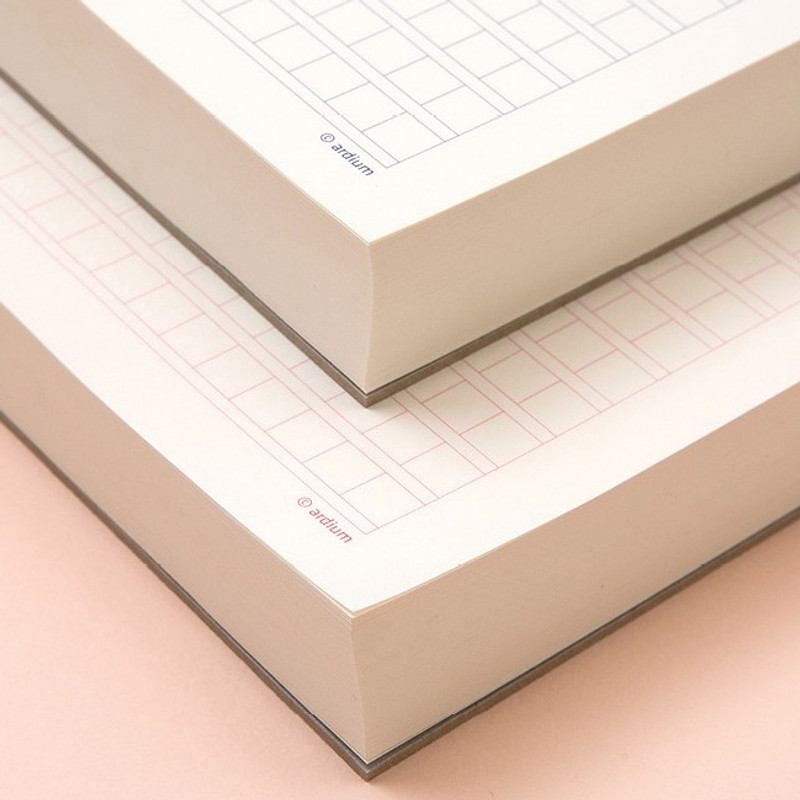 Ardium 400 Squared manuscript paper notepad