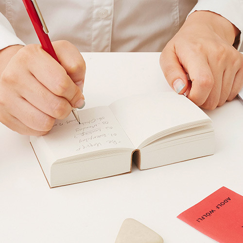 Example of use - I'm Light block plain notebook