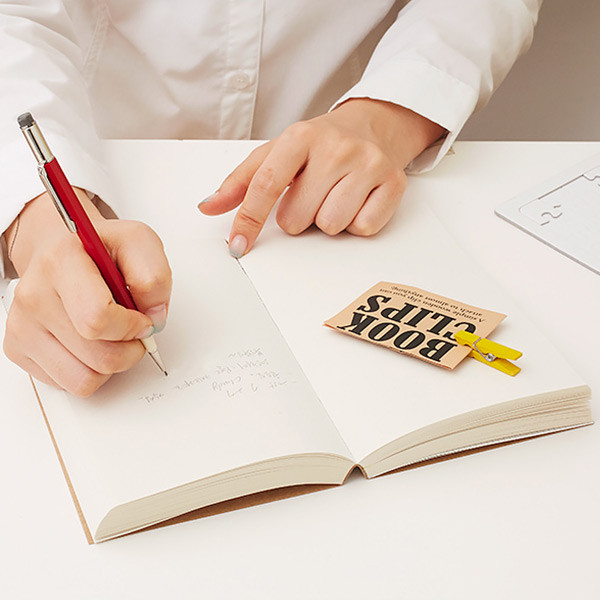 Example of use - I'm Light handy plain notebook