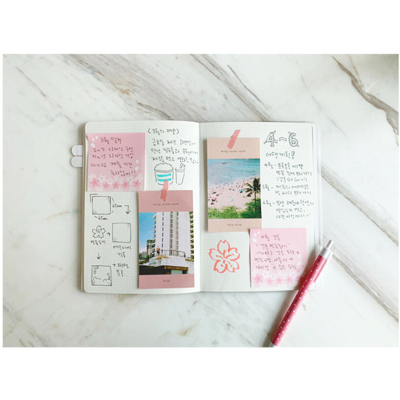 Example of use - N.IVY Cherry blossom square sticky memo it notepad Example of use - N.IVY Cherry blossom square sticky memo it notepad