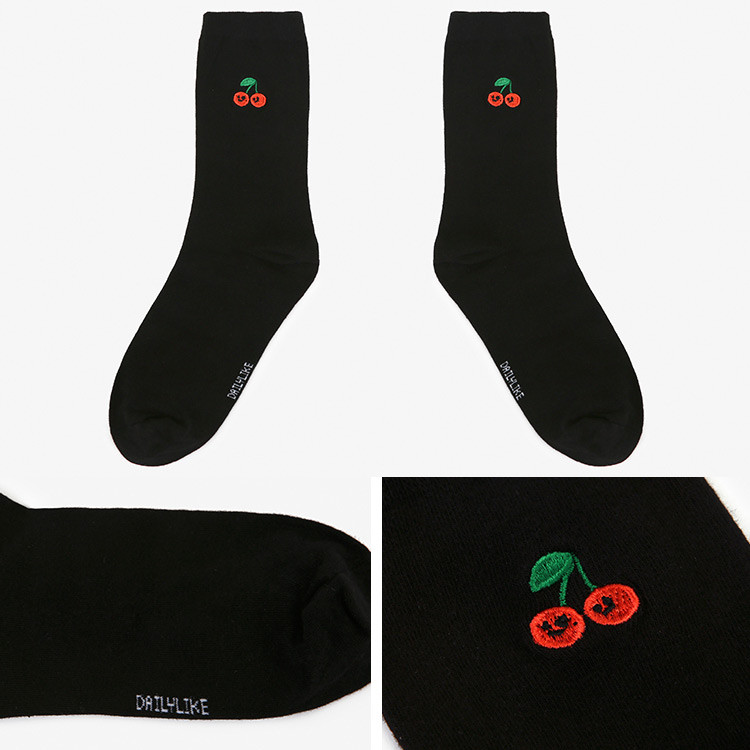 Dailylike Friends embroidered women socks set