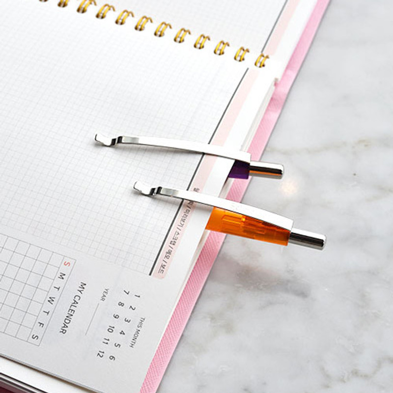 Clip - Play obje Arch stroke 1mm black ballpoint pen